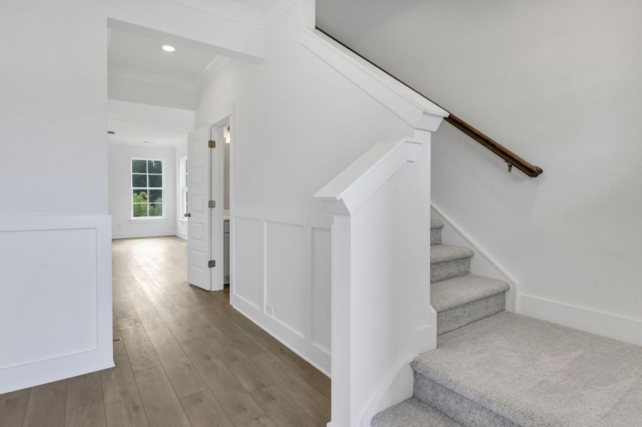 Spacious, unfurnished interior of a new home in Ferry Grove, Lexington (Image 13).