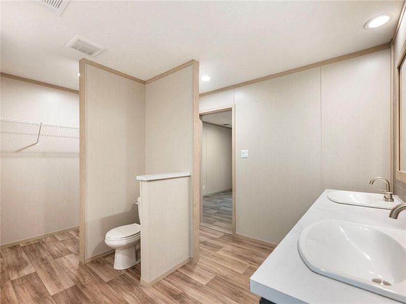 Furnished interior view inside a new home in , Gainesville (Image 14).