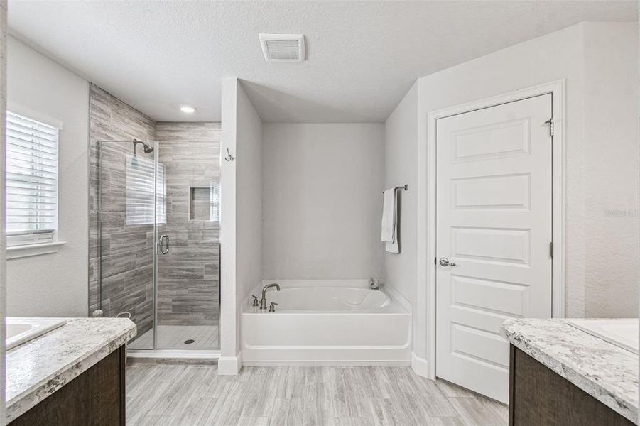 Furnished interior view inside a new home in Sugarmill Woods, Homosassa (Image 55).