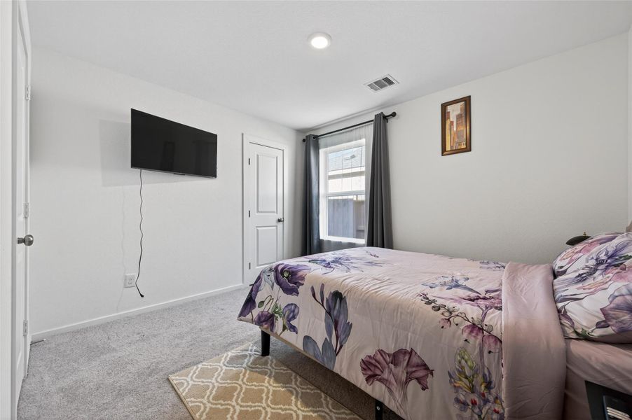 Furnished interior view inside a new home in The Grand Prairie: Watermill Collection, Hockley (Image 27).