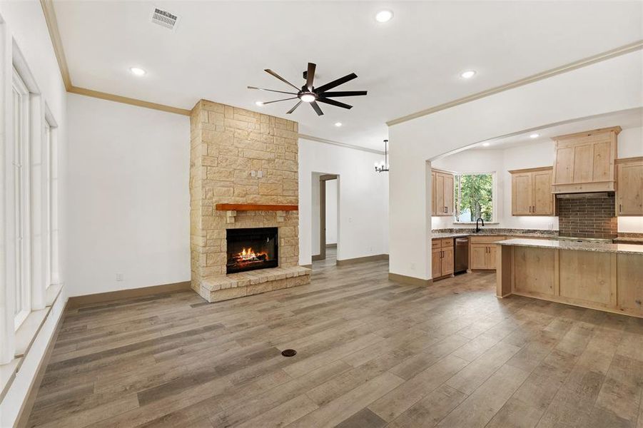 Spacious, unfurnished interior of a new home in , Star Harbor (Image 18).