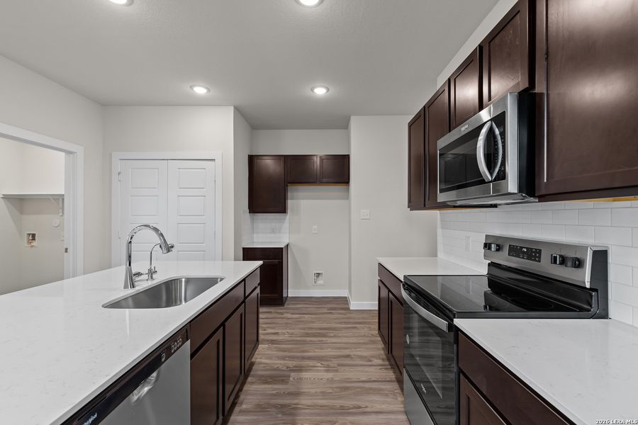 Furnished interior view inside a new home in Park Place, New Braunfels (Image 8).