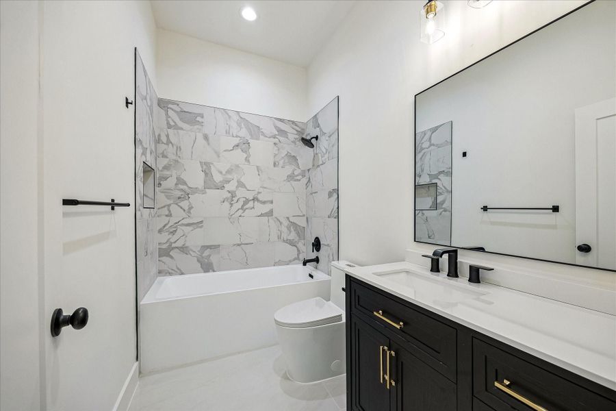 Furnished interior view inside a new home in , Santa Fe (Image 21).