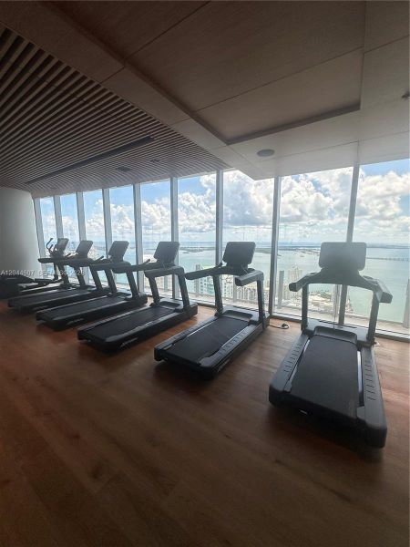 Community amenities in Aston Martin Residences, Miami (Image 27).