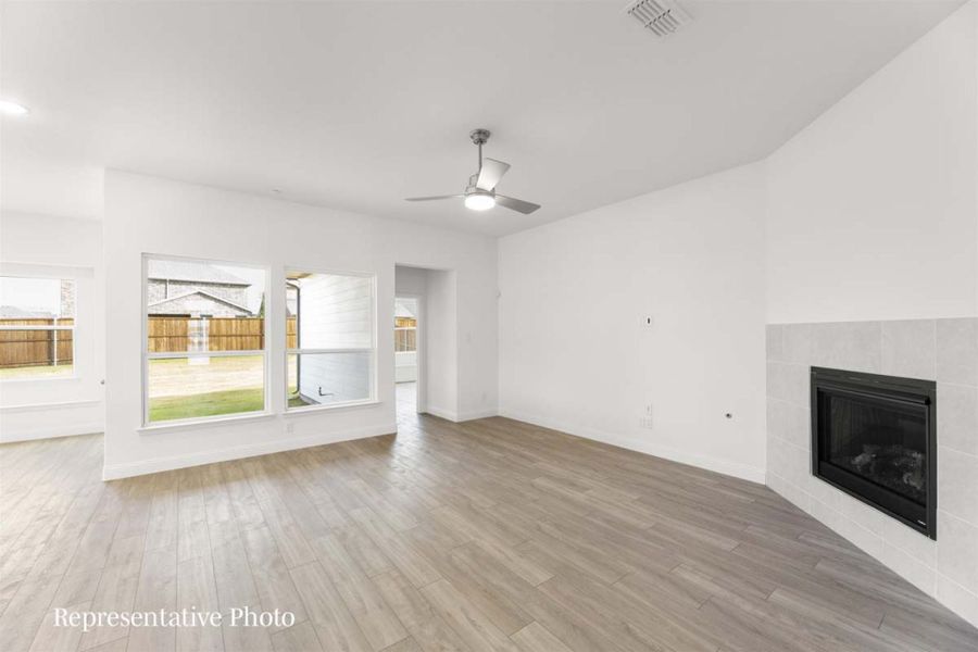 Representative unfurnished interior of a home built from the Carrollton by Pacesetter Homes in Creekview Meadows, Pilot Point (Image 18). Representative unfurnished interior of a home built from the Carrollton by Pacesetter Homes in Creekview Meadows, Pilot Point (Image 18).