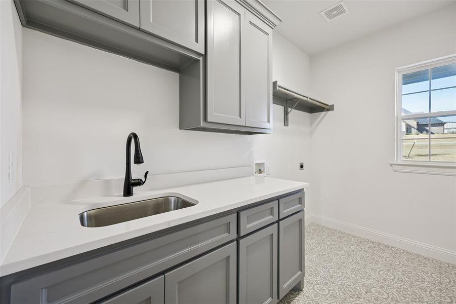 Image 28 of a home in .