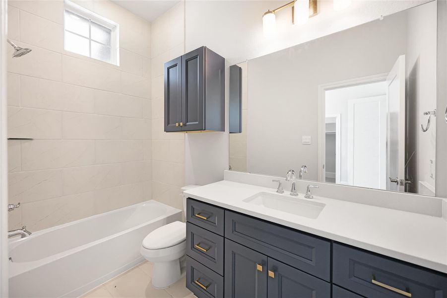 Furnished interior view inside a new home in Bentwater, Montgomery (Image 30). Furnished interior view inside a new home in Bentwater, Montgomery (Image 30).