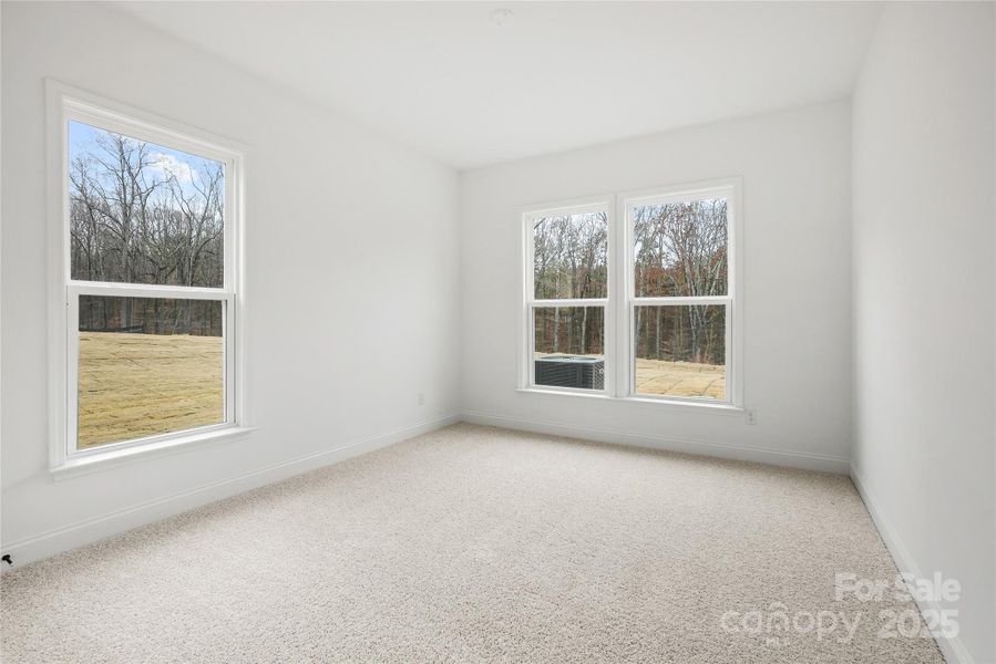 Spacious, unfurnished interior of a new home in Forest Creek, Waxhaw (Image 24).