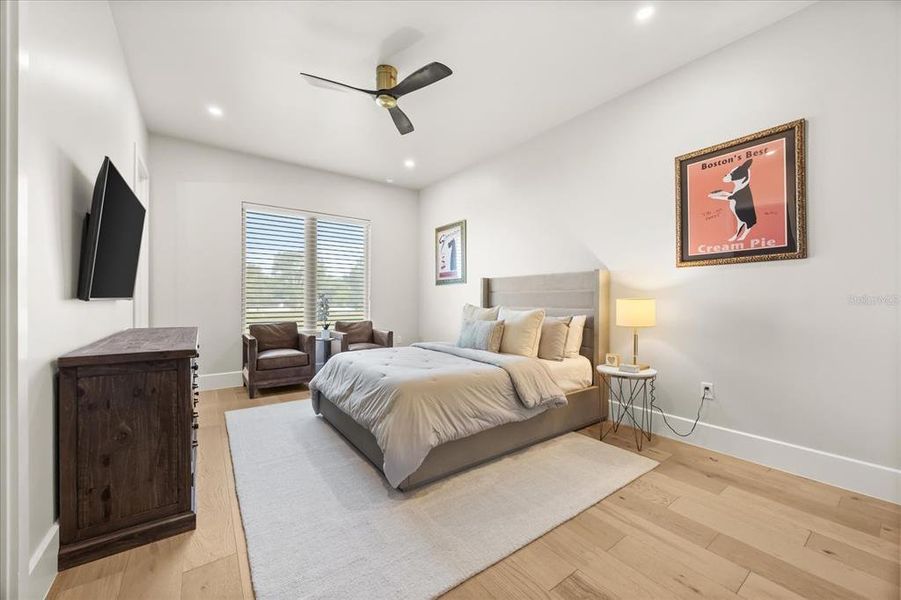 Furnished interior view inside a new home in , Gotha (Image 51).