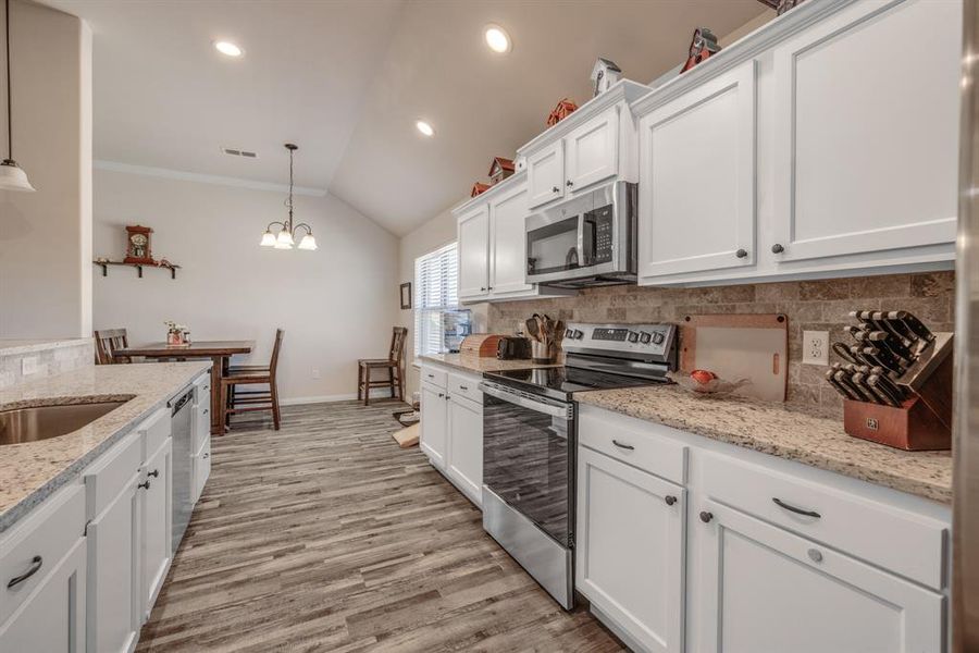 Furnished interior view inside a new home in , Abilene (Image 12).