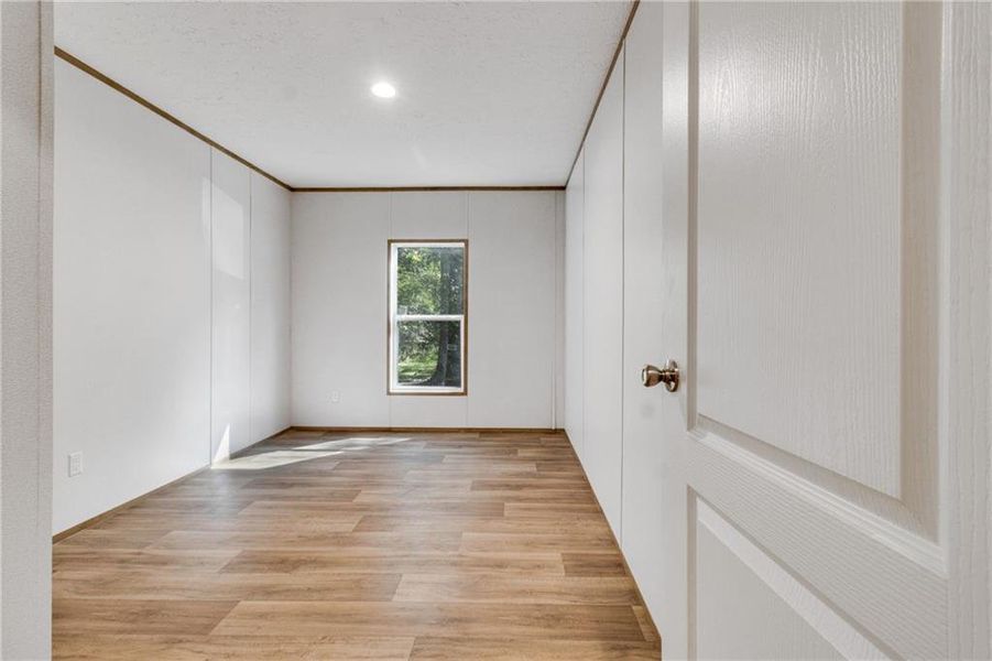 Spacious, unfurnished interior of a new home in , Villa Rica (Image 10).