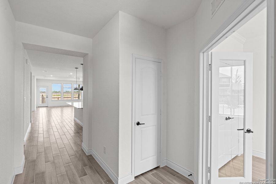 Image 25 of a home in Horizon Ridge.