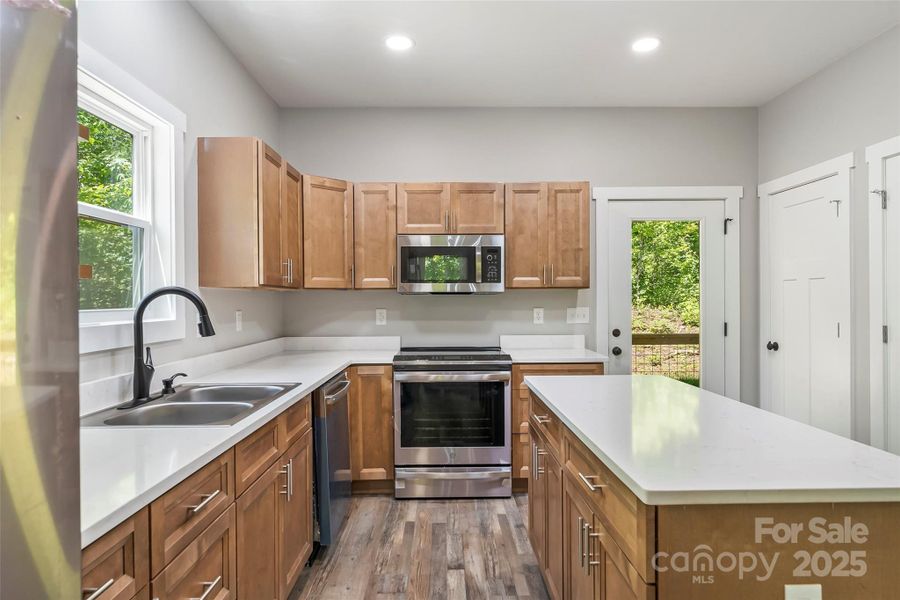 Furnished interior view inside a new home in , Marion (Image 16).