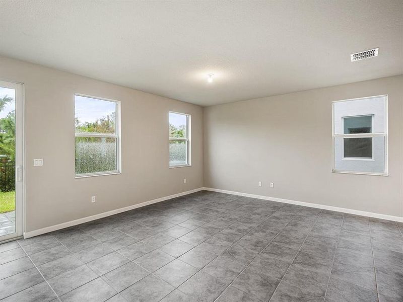 Image 5 of a home in Osprey Preserve.