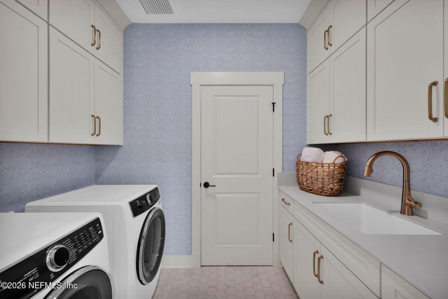 Furnished interior view inside a new home in Mariposa at EverRange 40' Series, Jacksonville (Image 46).