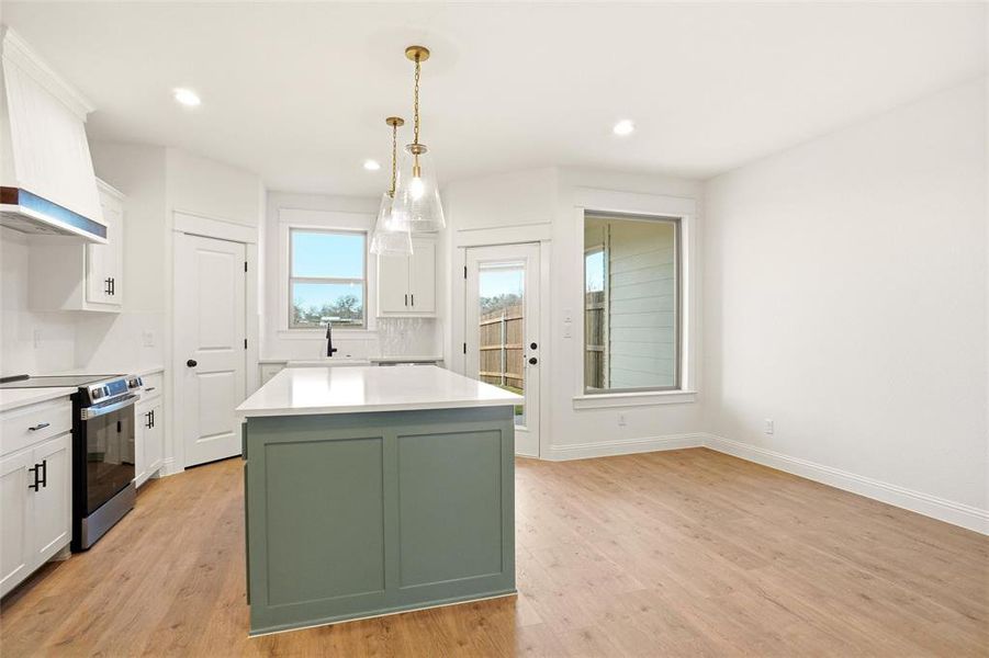 Furnished interior view inside a new home in The Villas at Heritage Pointe, Weatherford (Image 6).