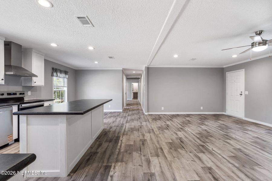 Spacious, unfurnished interior of a new home in , Keystone Heights (Image 20).