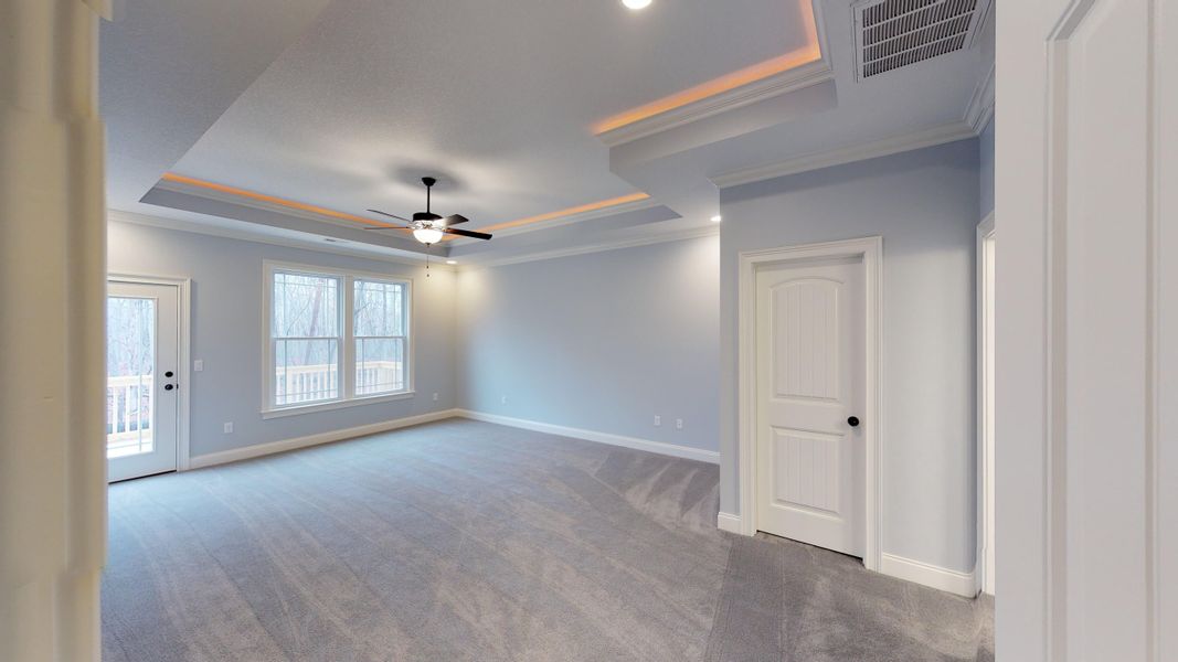 Representative unfurnished interior of a home built from the Beaumont Elite by Enchanted Homes in Pointe Summit, Slater-Marietta (Image 62).