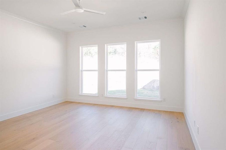 Spacious, unfurnished interior of a new home in , Weatherford (Image 20).