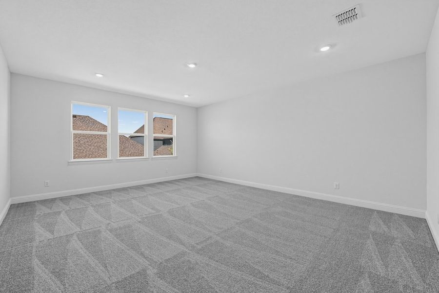 Spacious, unfurnished interior of a new home in The Ridge at Northlake, Northlake (Image 27).