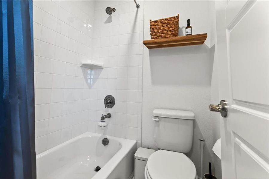 Furnished interior view inside a new home in Pecan Square, Northlake (Image 26).