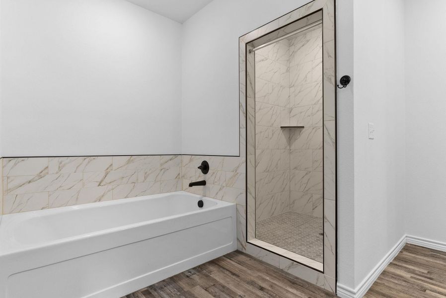 Furnished interior view inside a new home in , Lampasas (Image 6).