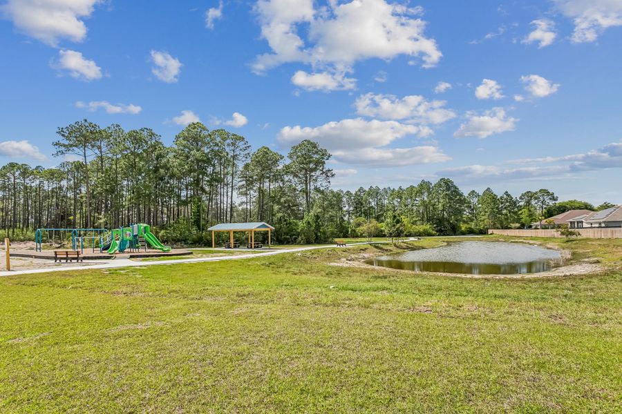Community amenities in Buckeyes Landing, Navarre (Image 34).