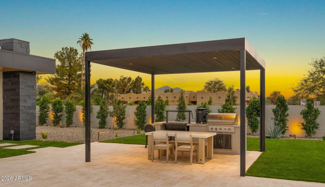 95-web-or-mls-Backyard7