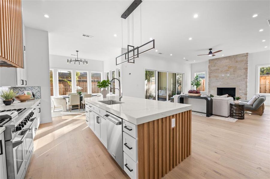 Furnished interior view inside a new home in , Dallas (Image 7).