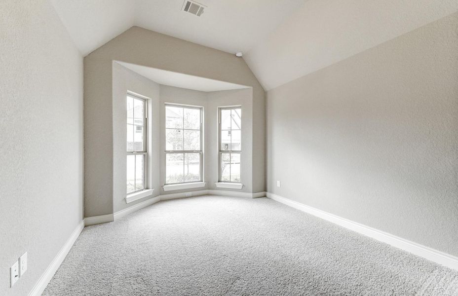 Spacious, unfurnished interior of a new home in Bridgeland 60′, Cypress (Image 16).