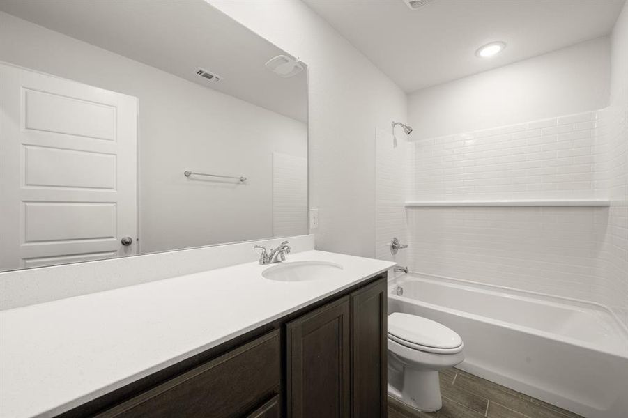 737 Scarlet Sage- Bathroom-1