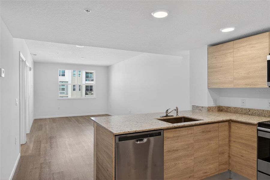 Furnished interior view inside a new home in , Orlando (Image 10).