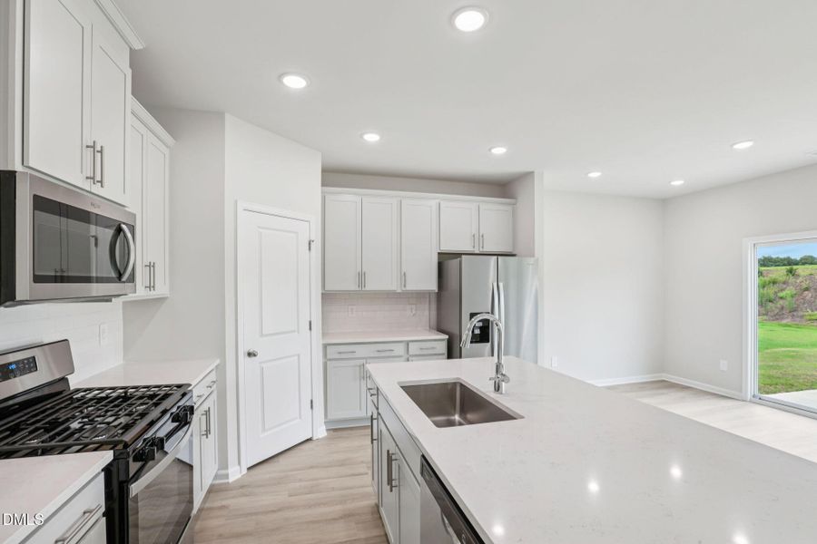 8-web-or-mls-Raleigh- River Glen- 641 Wh