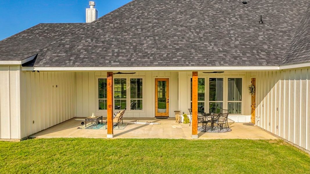 Front exterior of a new home in Oak Water Ranch, Granbury, TX, highlighting curb appeal (Image 27). Front exterior of a new home in Oak Water Ranch, Granbury, TX, highlighting curb appeal (Image 27).