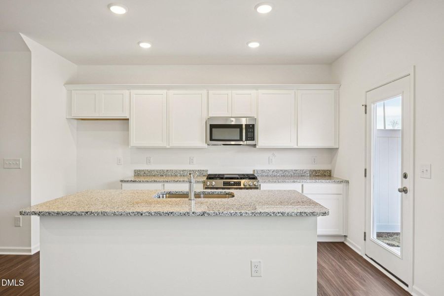 11-web-or-mls-Mirth Ct-S0801-011