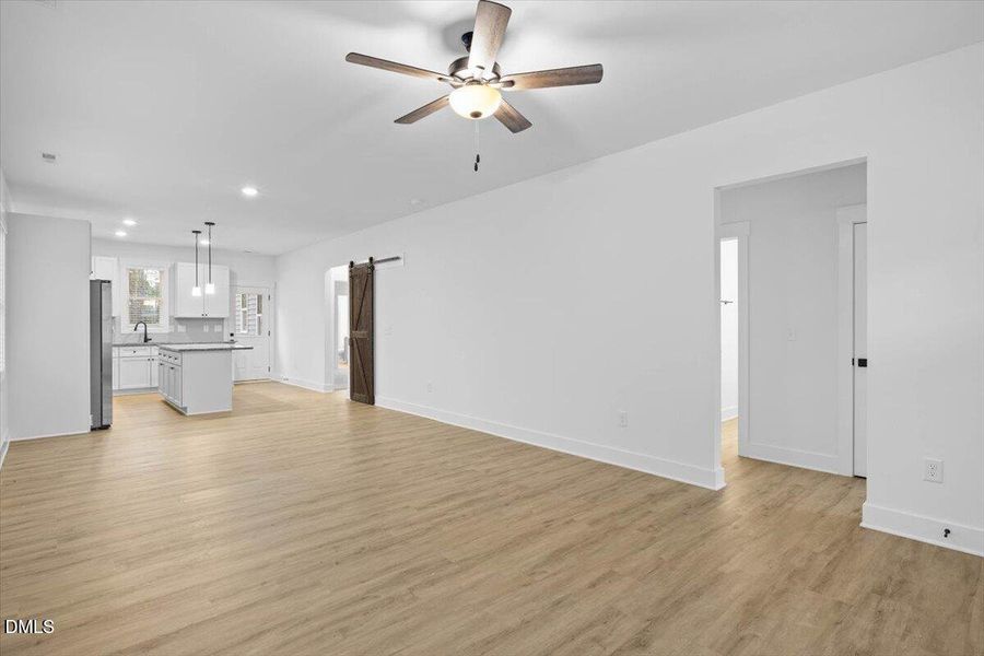 05-929 Jasmine - Open Peek Media-5