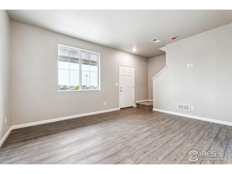 Spacious, unfurnished interior of a new home in Pintail Commons at Johnstown Village, Johnstown (Image 19).