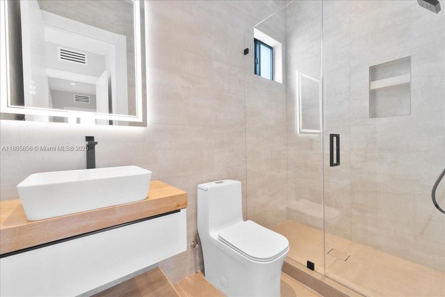 Furnished interior view inside a new home in , Miami (Image 9).