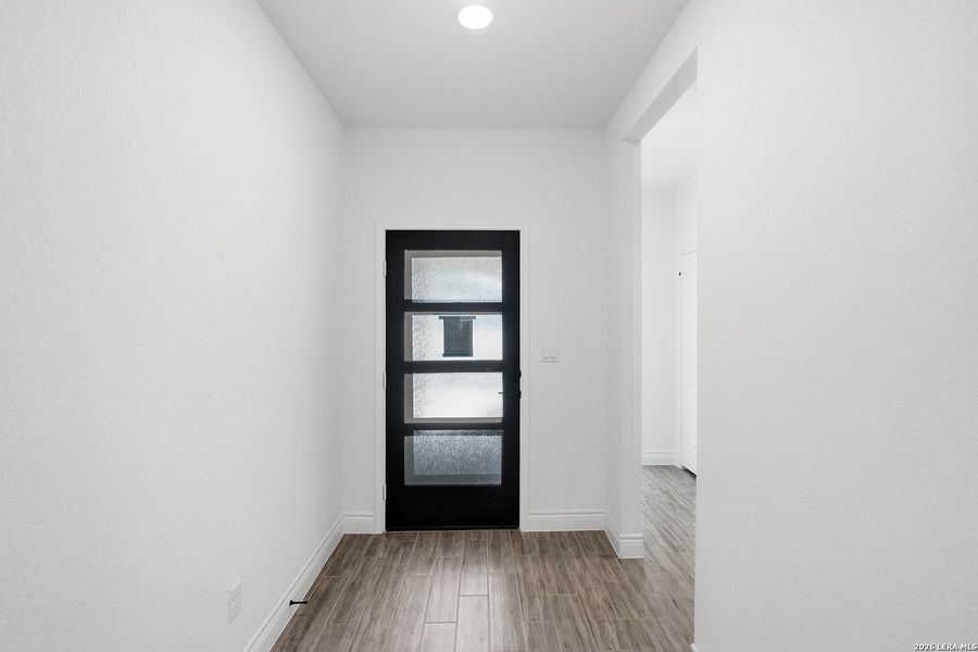 Spacious, unfurnished interior of a new home in Corley Farms, Boerne (Image 25). Spacious, unfurnished interior of a new home in Corley Farms, Boerne (Image 25).