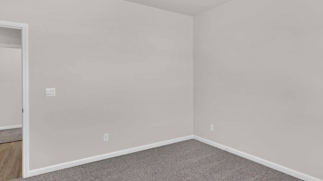 Representative unfurnished interior of a home built from the Plan by D.R. Horton in Hedge Rose, Somerville (Image 23).