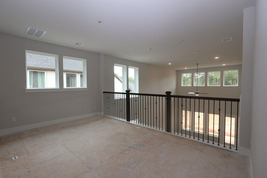 Spacious, unfurnished interior of a new home in Clopton Farms, Montgomery (Image 7).