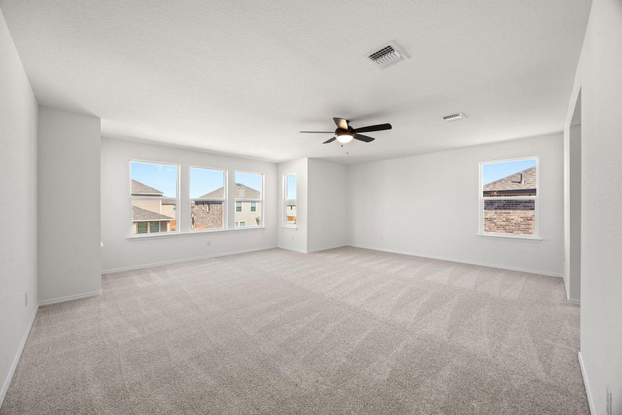 Spacious, unfurnished interior of a new home in Salerno - Classic Collection, Round Rock (Image 24).