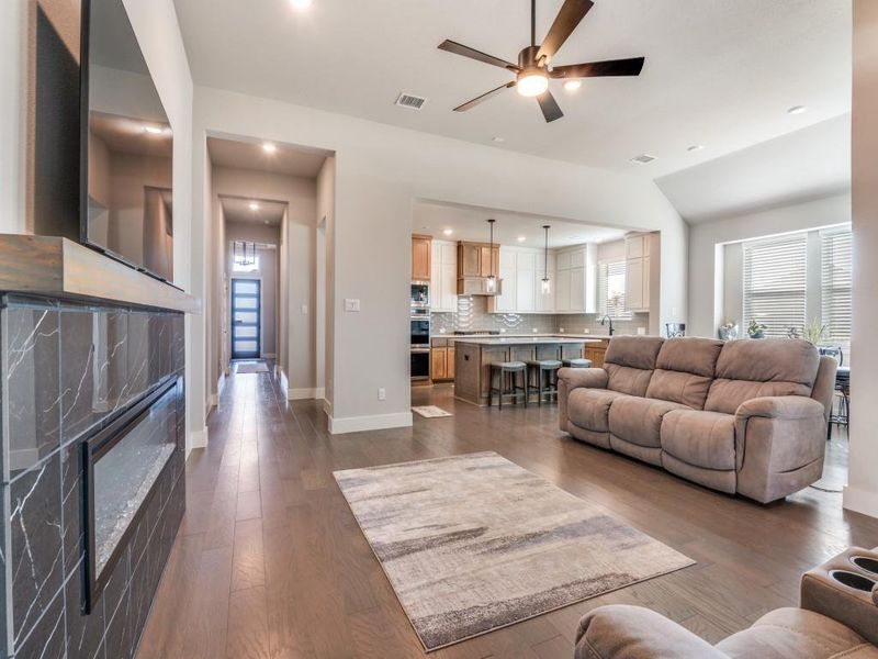 Furnished interior view inside a new home in Oaks of North Grove, Waxahachie (Image 5).
