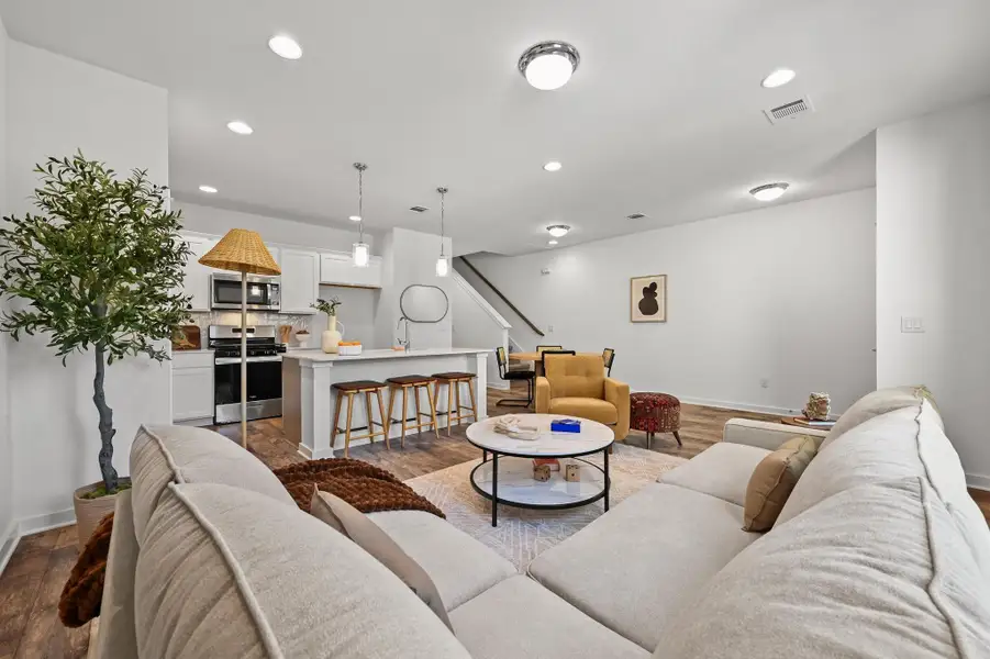 Furnished interior view inside a new home in , Buda (Image 8).