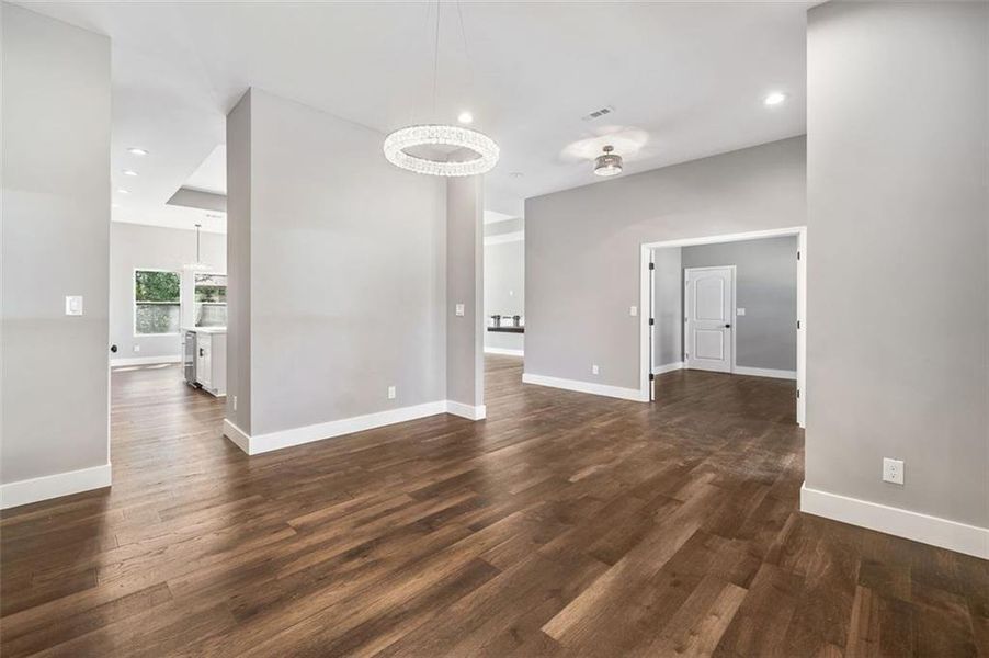 Spacious, unfurnished interior of a new home in , Mableton (Image 33).