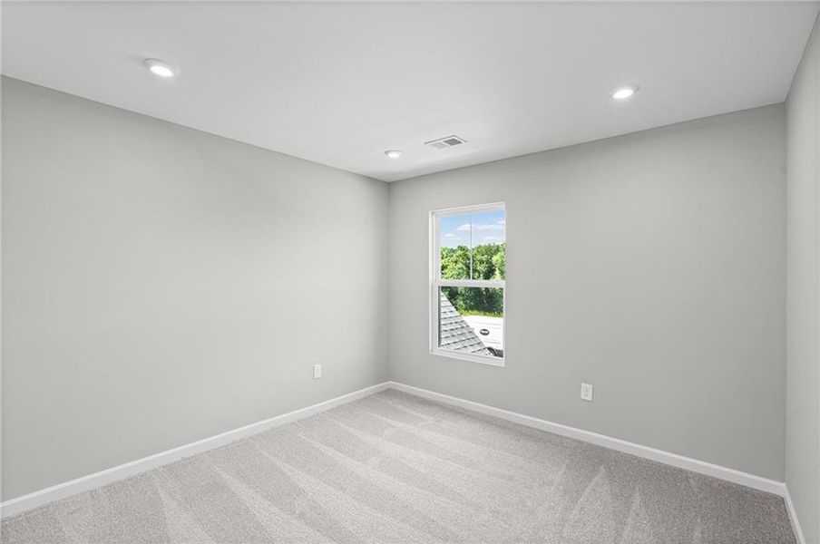 Spacious, unfurnished interior of a new home in Twin Lakes, Hoschton (Image 16).