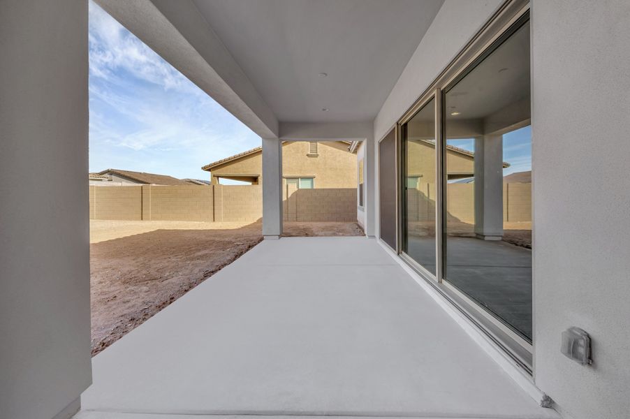 Exterior details and patio area of a home in Canyon Views – 70’ Sunrise Series, Litchfield Park (Image 4). Exterior details and patio area of a home in Canyon Views – 70’ Sunrise Series, Litchfield Park (Image 4).