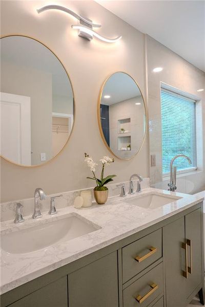 Furnished interior view inside a new home in , Covington (Image 35).