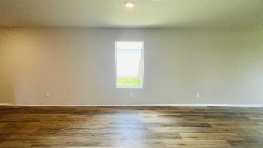 Spacious, unfurnished interior of a new home in Sunnycreek, Fort Worth (Image 9). Spacious, unfurnished interior of a new home in Sunnycreek, Fort Worth (Image 9).