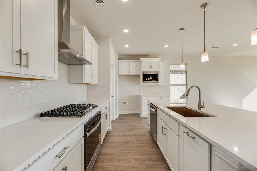 Furnished interior view inside a new home in Villages of Hurricane Creek, Anna (Image 9). Furnished interior view inside a new home in Villages of Hurricane Creek, Anna (Image 9).